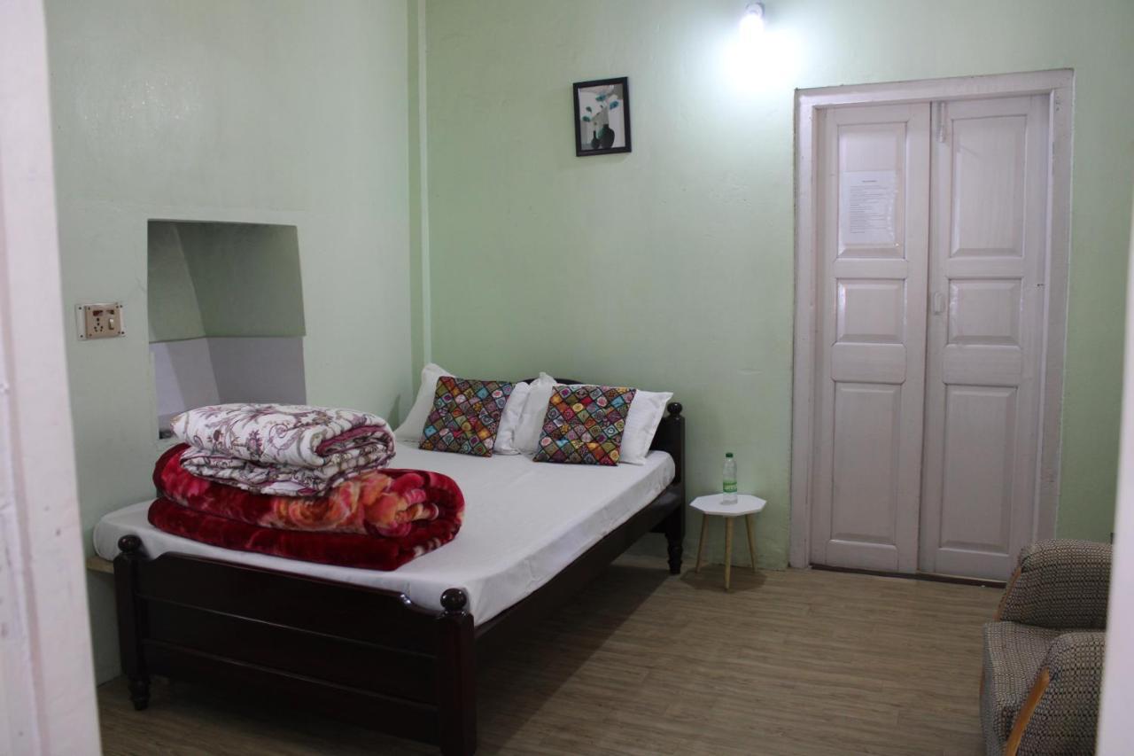 Harry'S Bed And Breakfast1 Шиллонг Экстерьер фото